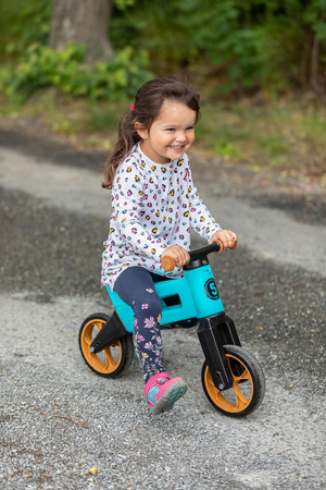 FWRider Super Sport 515777 Kolor: Aqua / Turkusowy z brązowymi felgami Rowerek biegowy Jeździk 2w1 Ciche koła + Pasek do noszenia dla Rodzica